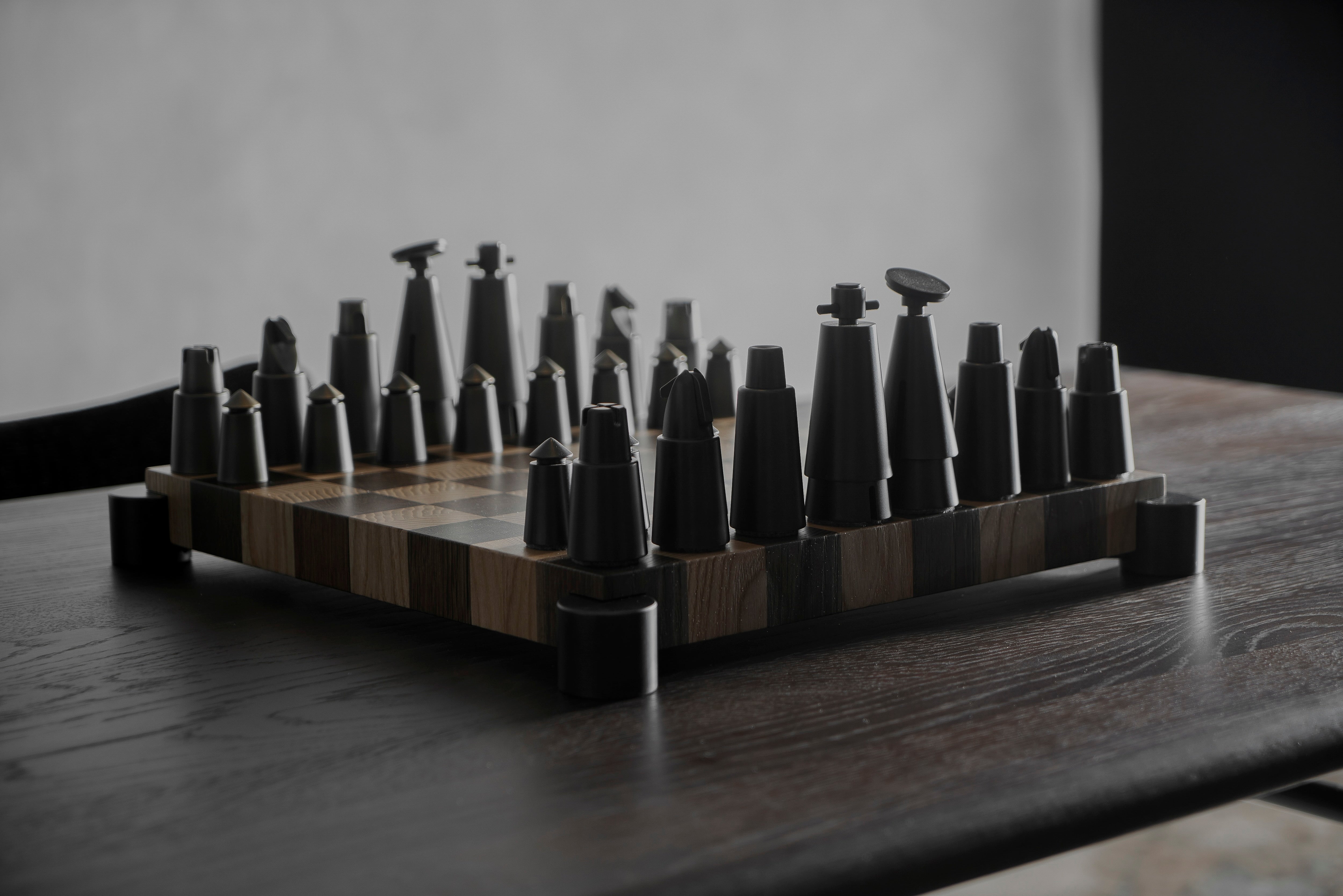 CHESS SET