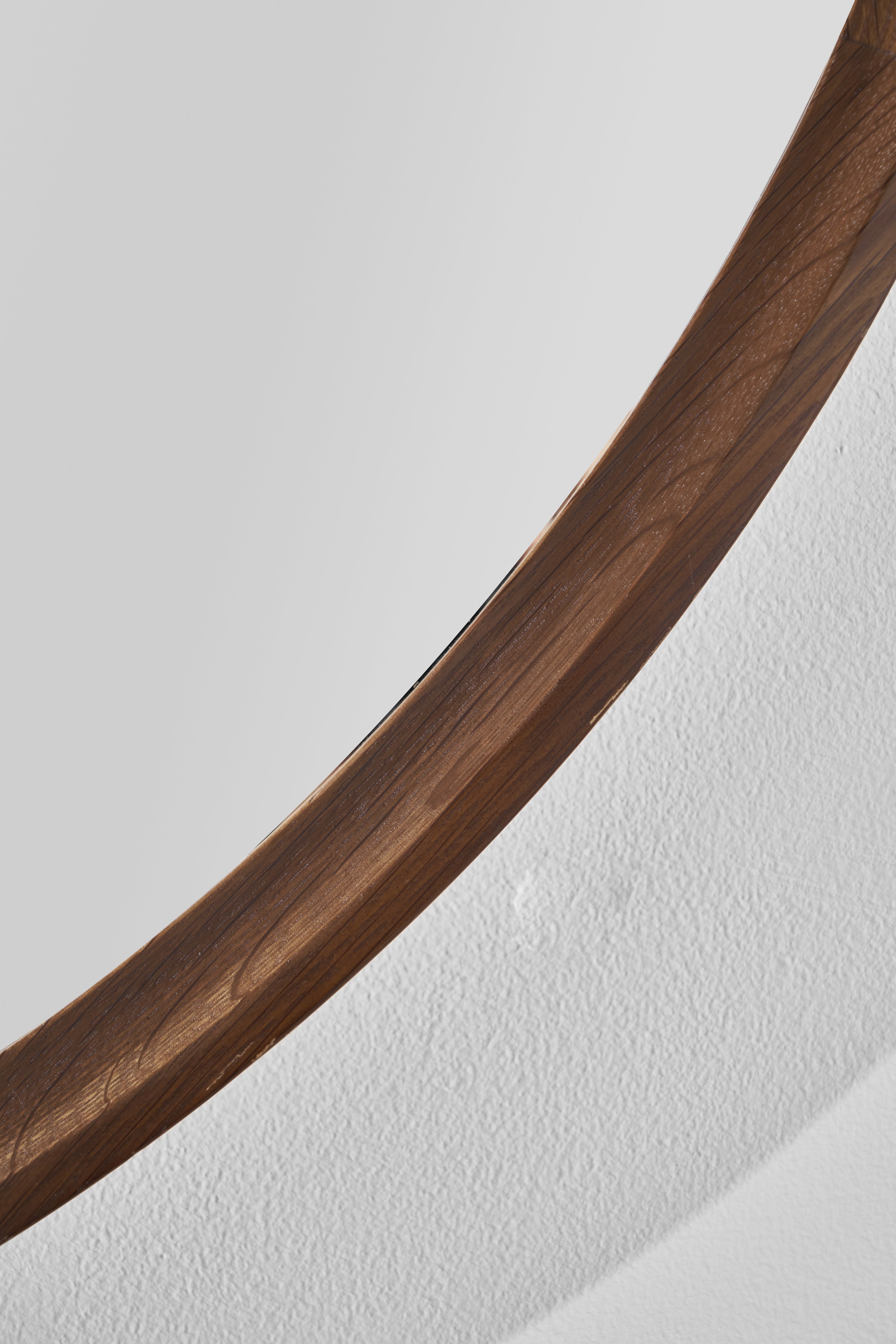 ROUND MIRROR