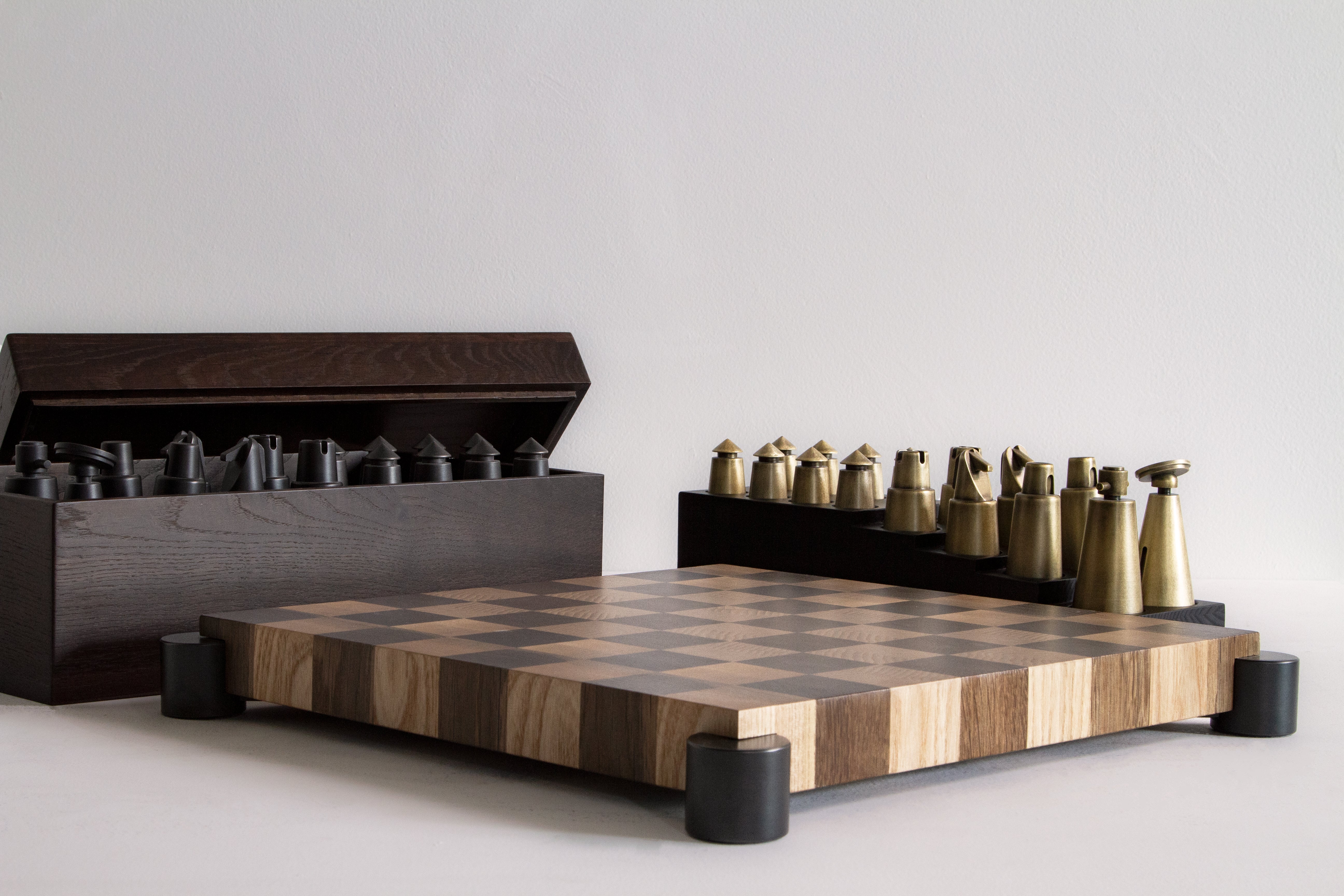 CHESS SET