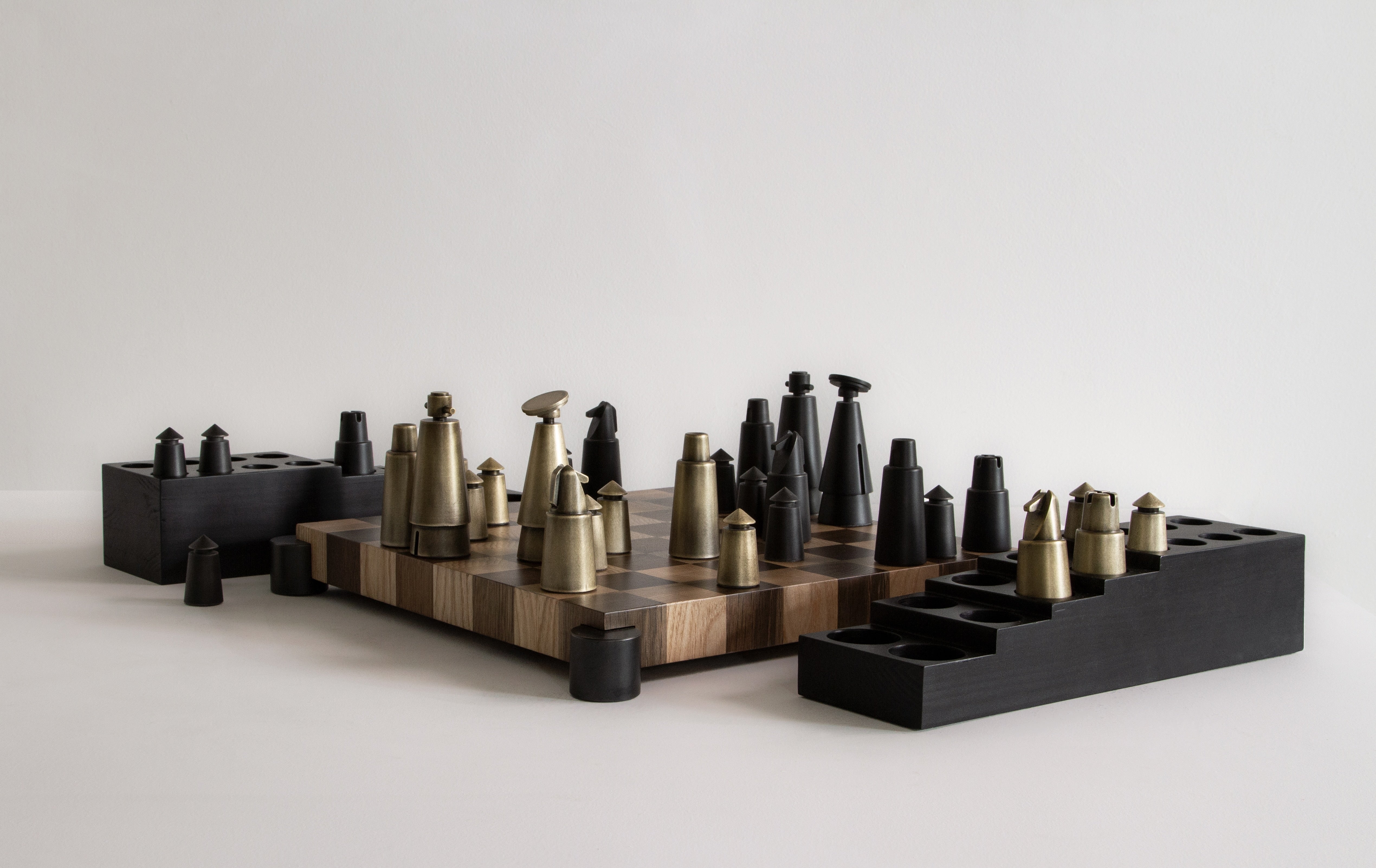 CHESS SET