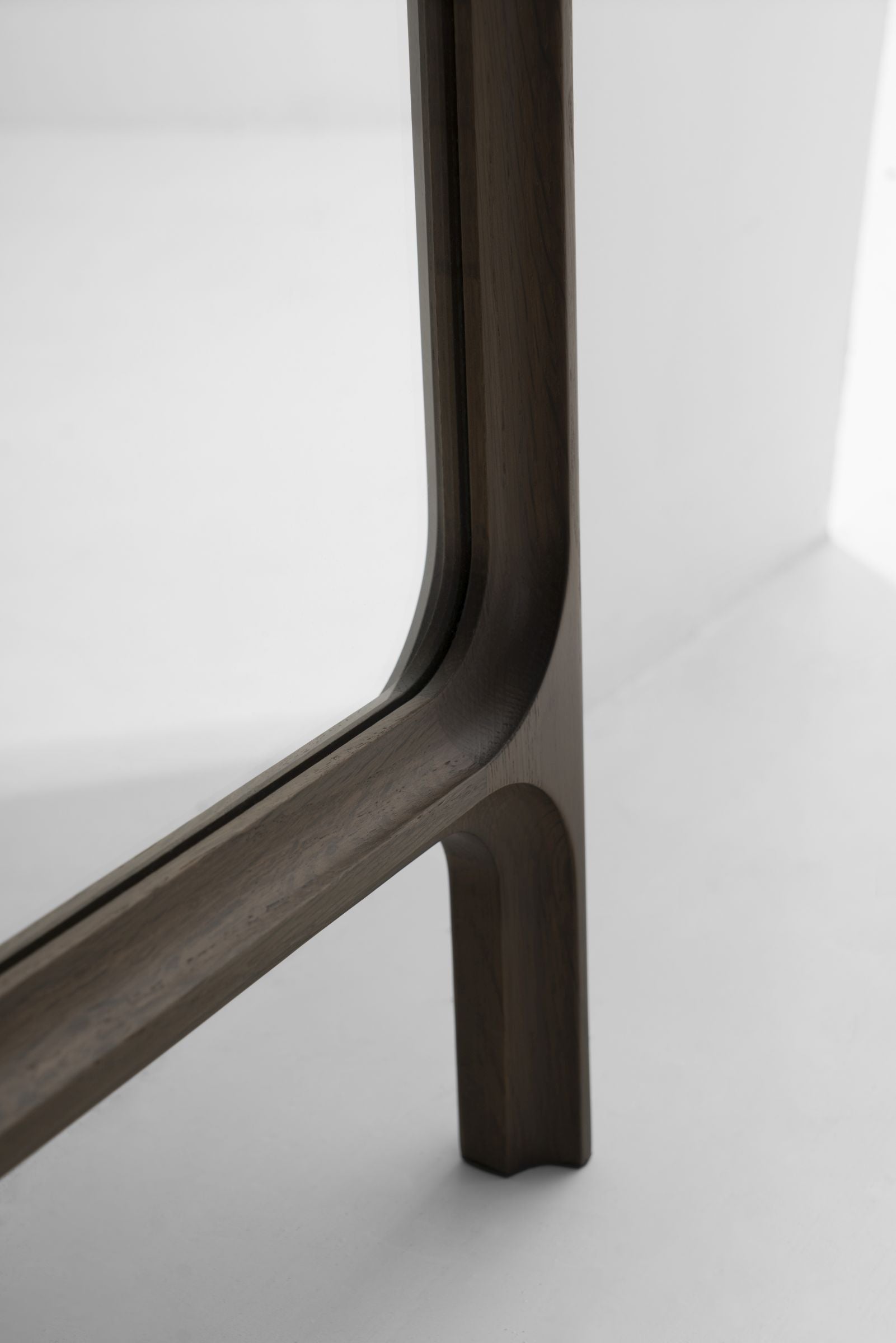 FLOOR MIRROR