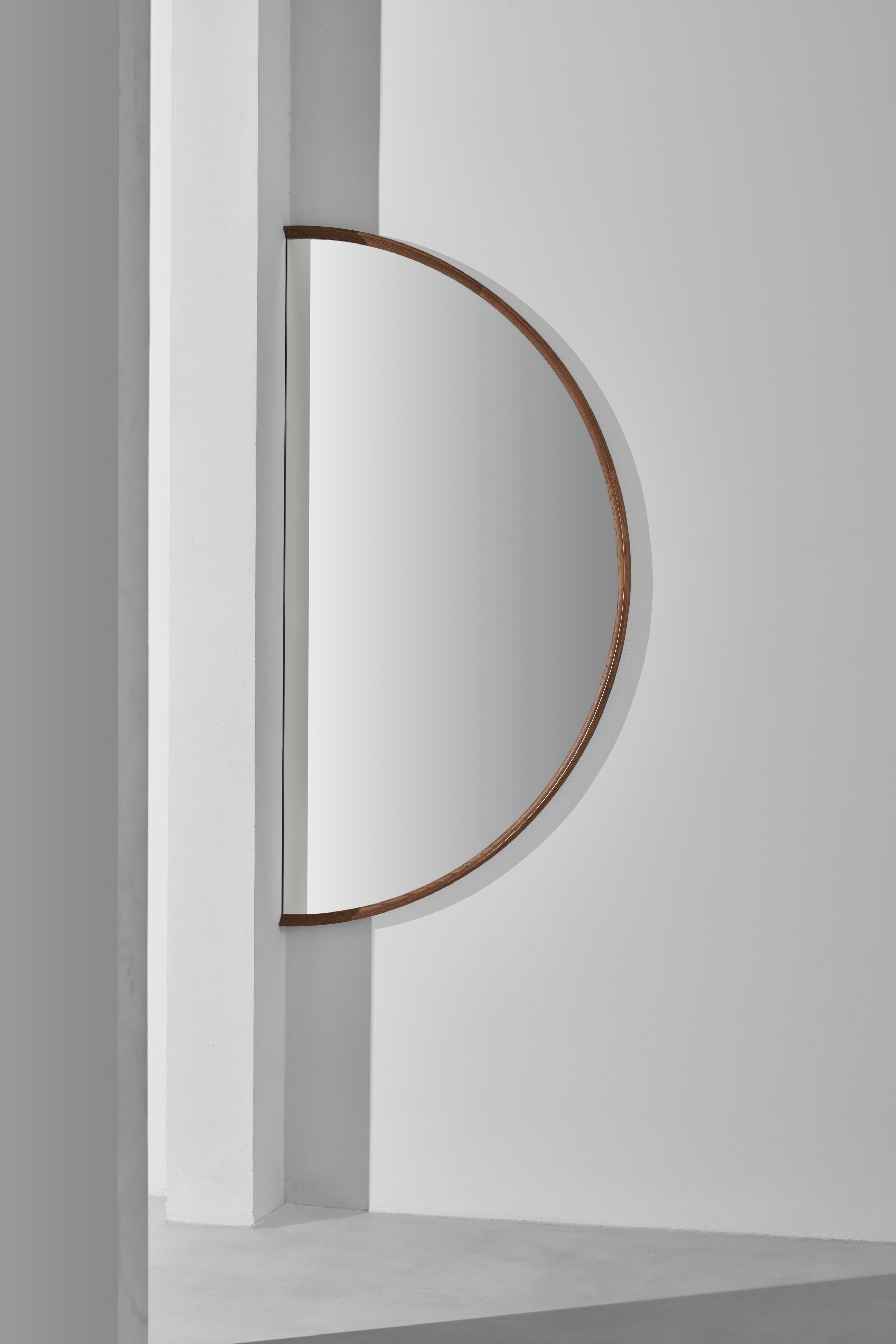 HALF CIRCLE MIRROR