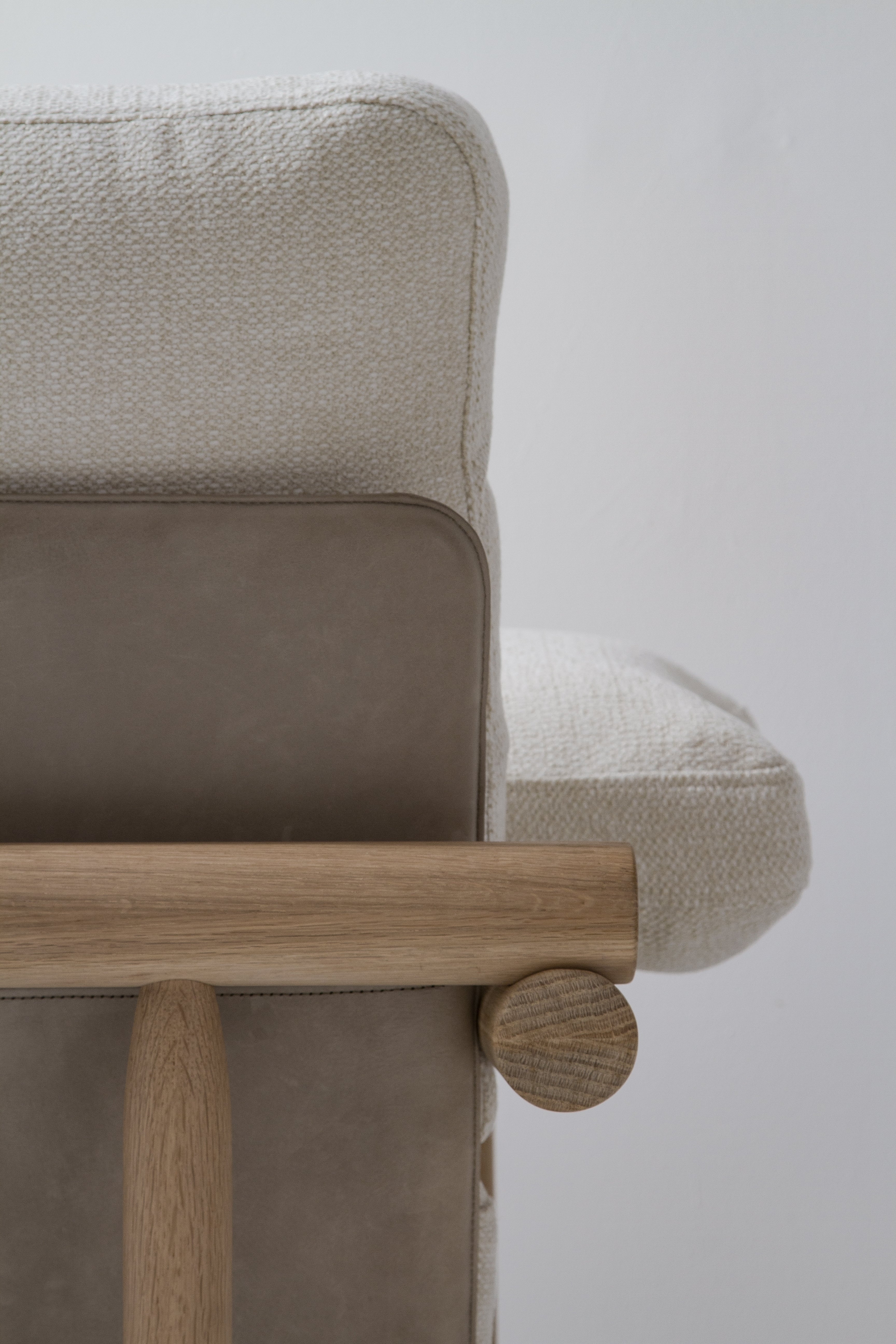 STILT 3-SEATER SOFA - LEFT ARM