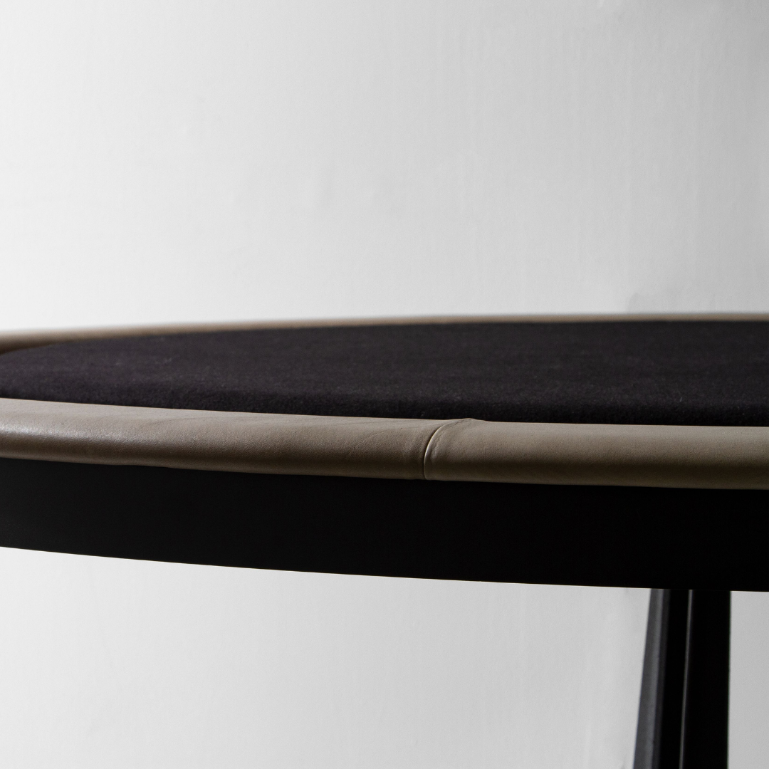 POKER TABLE