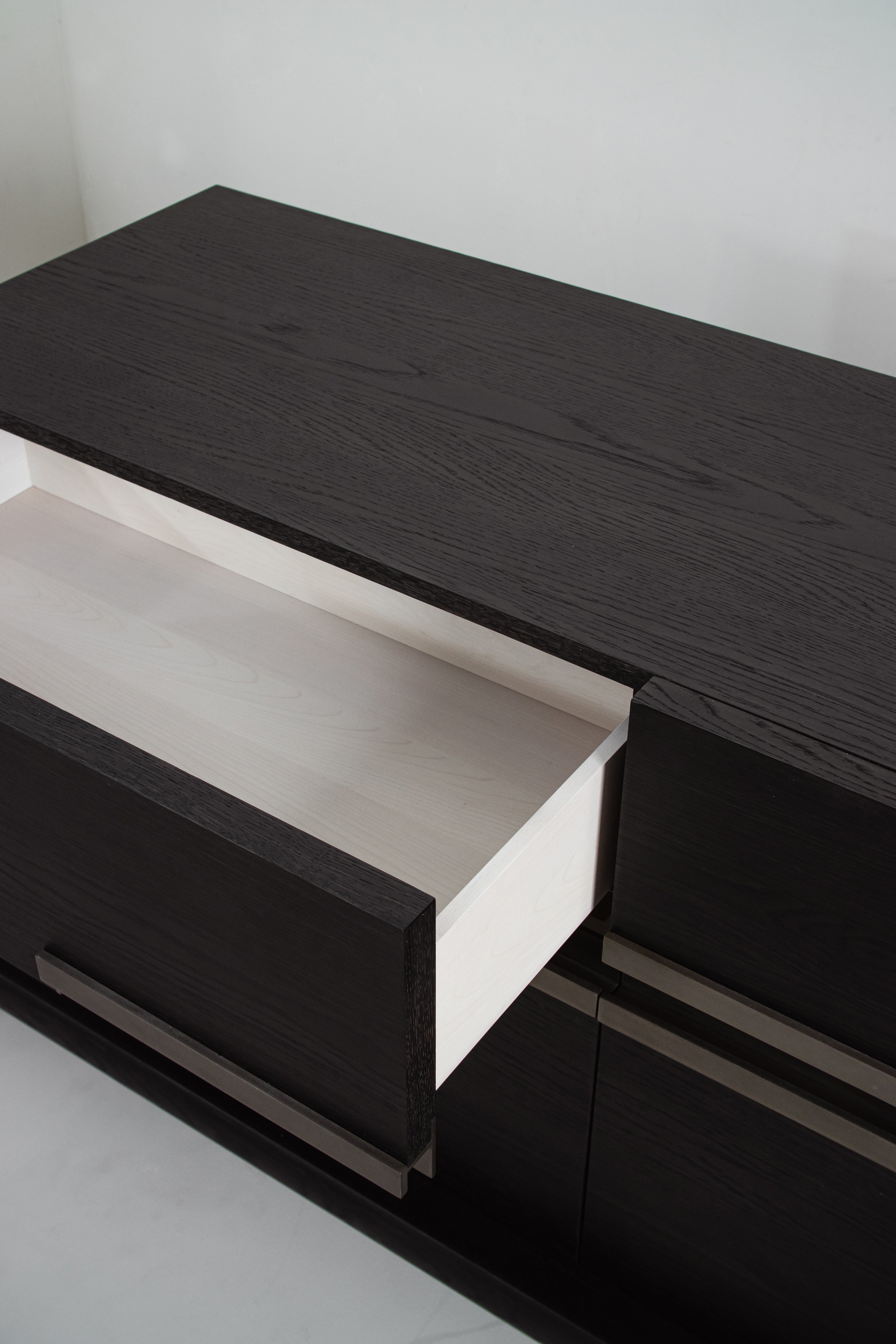 NEN DRESSER