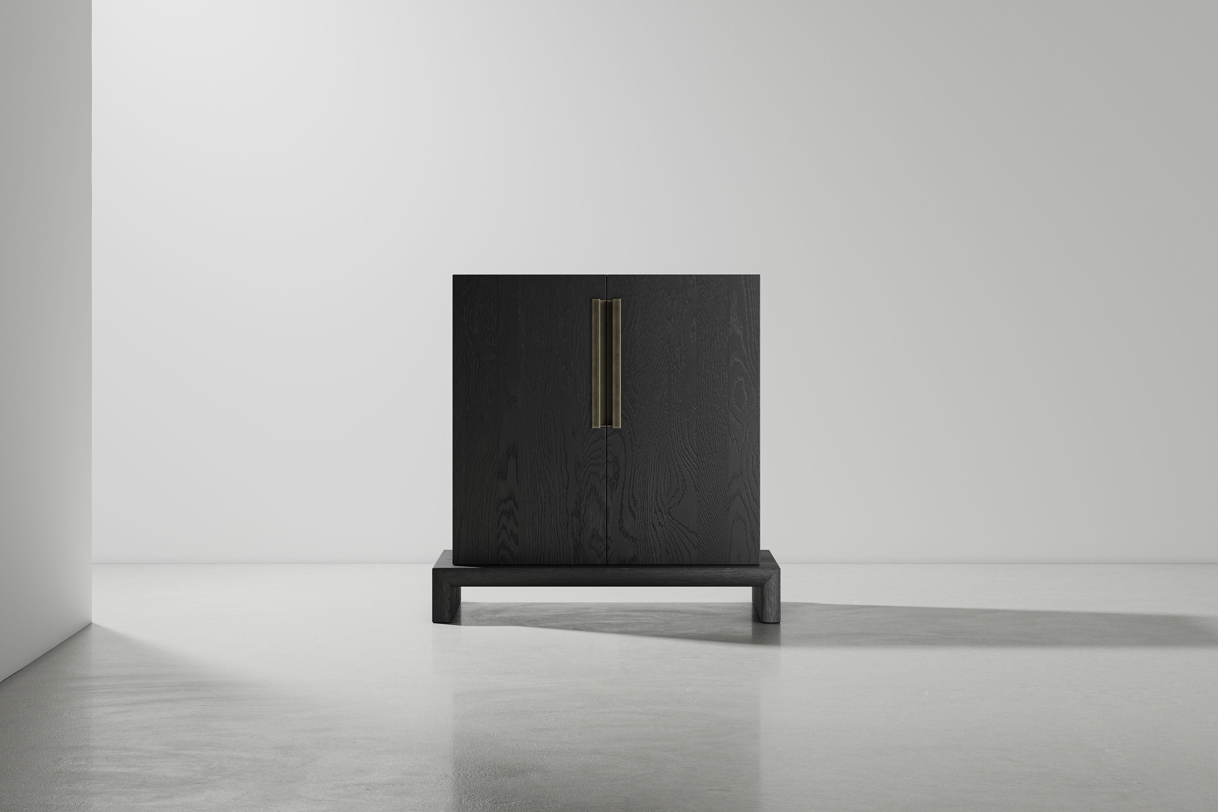 NEN SIDEBOARD